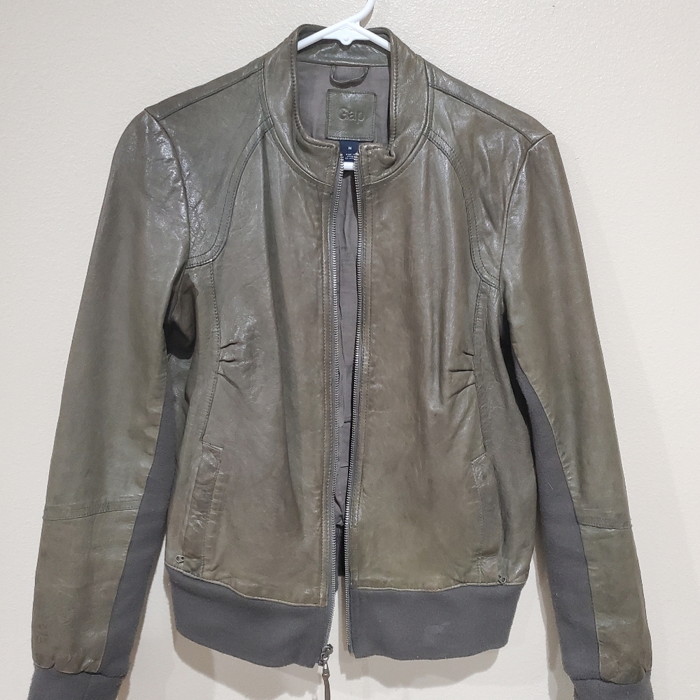 WOMENS GAP LEATHER JACKET